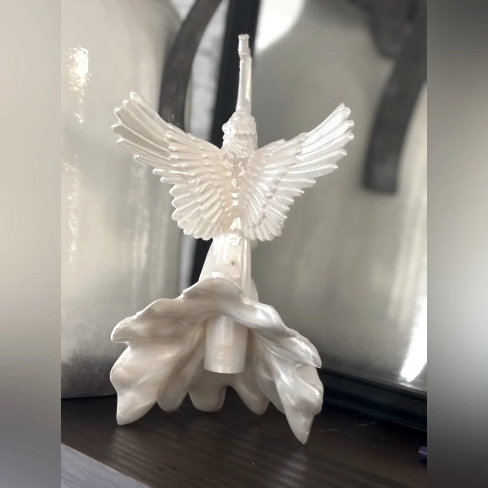 Vintage Angel Christmas Tree Topper. Sculpted | Holiday | 9” White | Resin | EUC