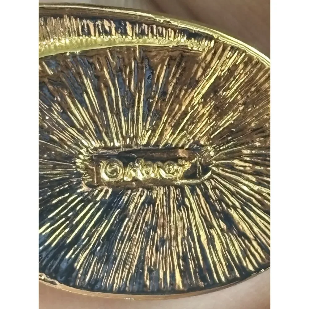 Monet nice oval