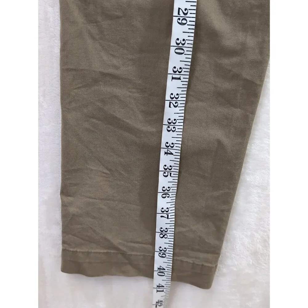 Banana Republic style profile
