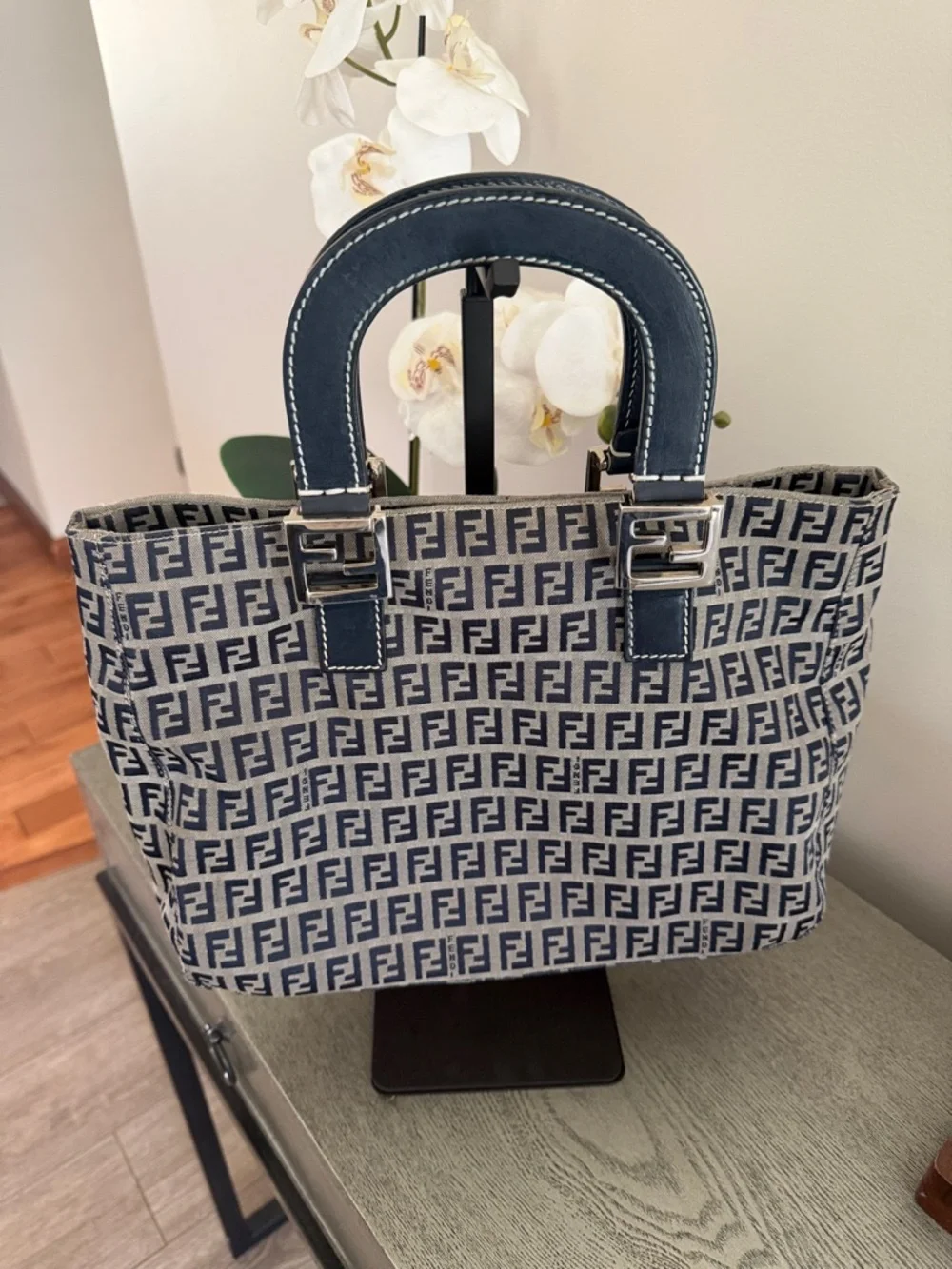 Fendi tote all