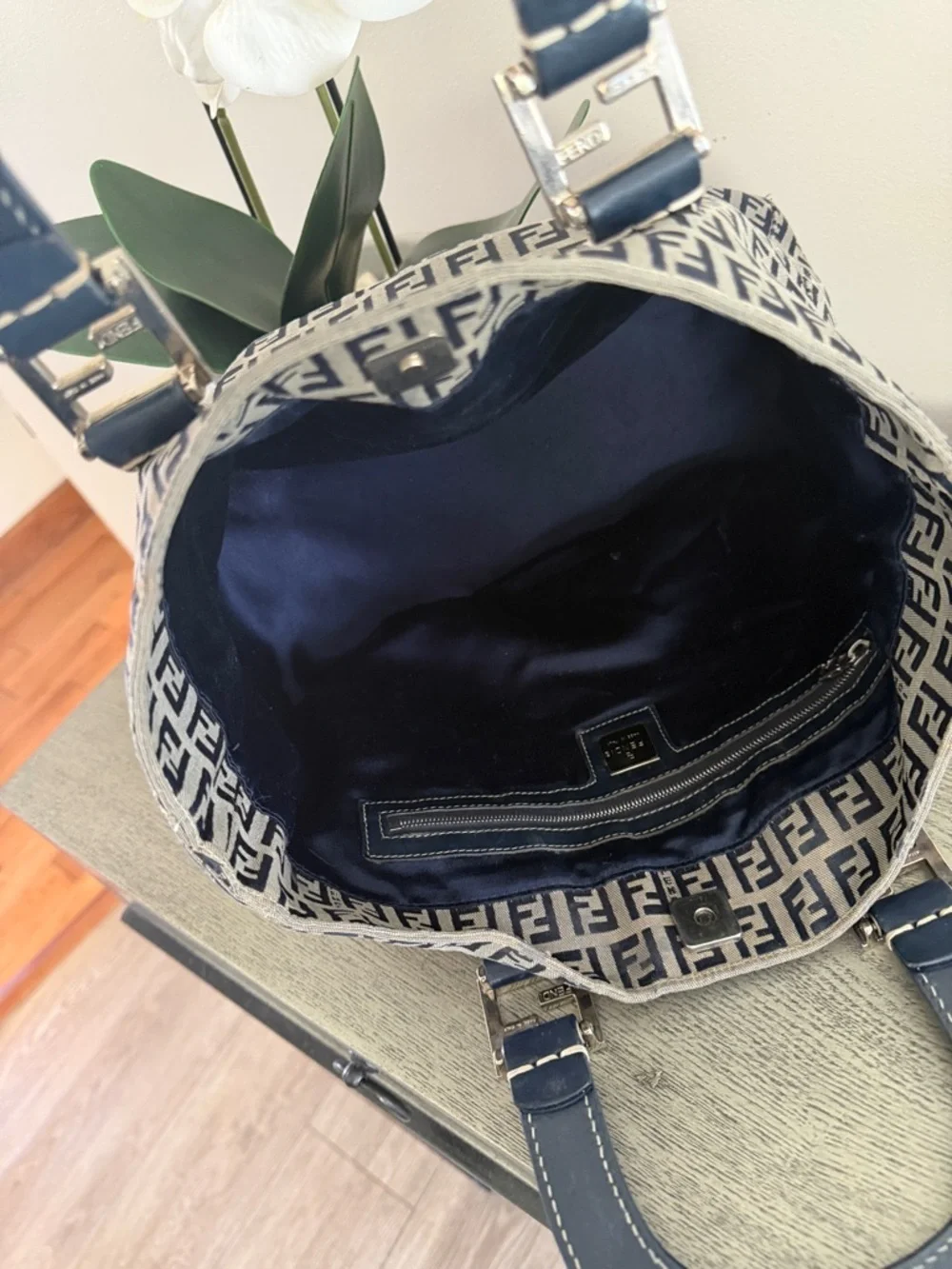 Fendi tote all