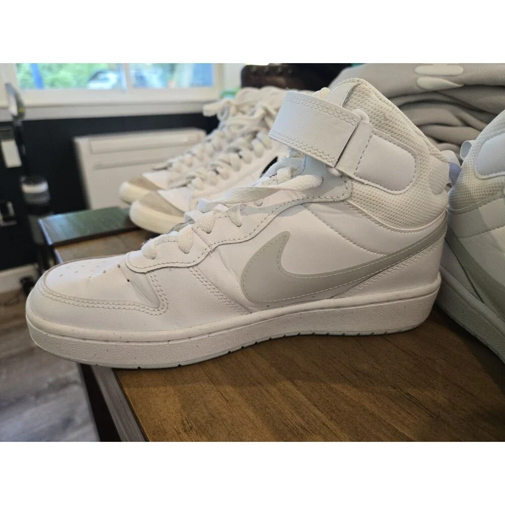 Unisex Kid's Nike Court Borough Mid 2 White/Gray Size 6Y