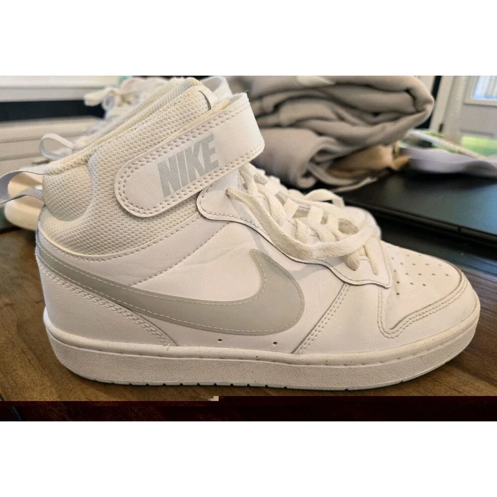 Unisex Kid's Nike Court Borough Mid 2 White/Gray Size 6Y