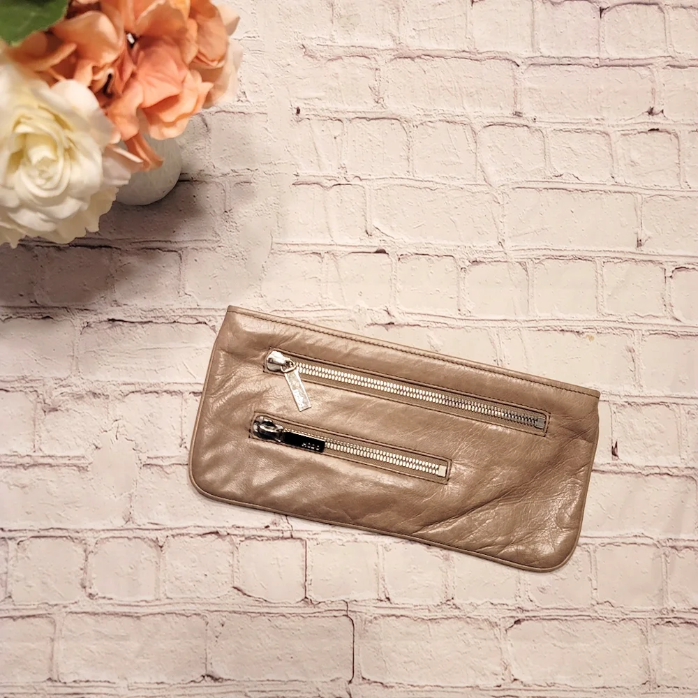 HOBO‎ International Cristel Clutch