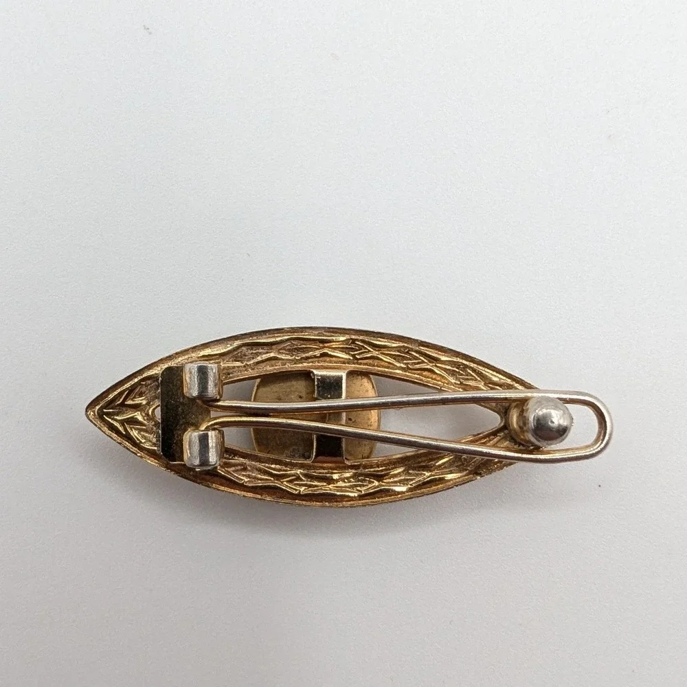 Unbranded vintage gold