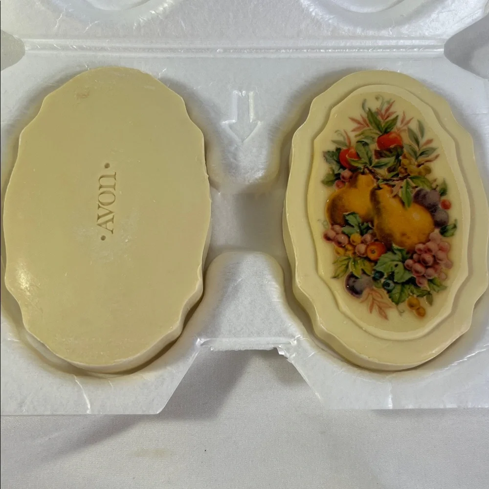 Avon pair decorative