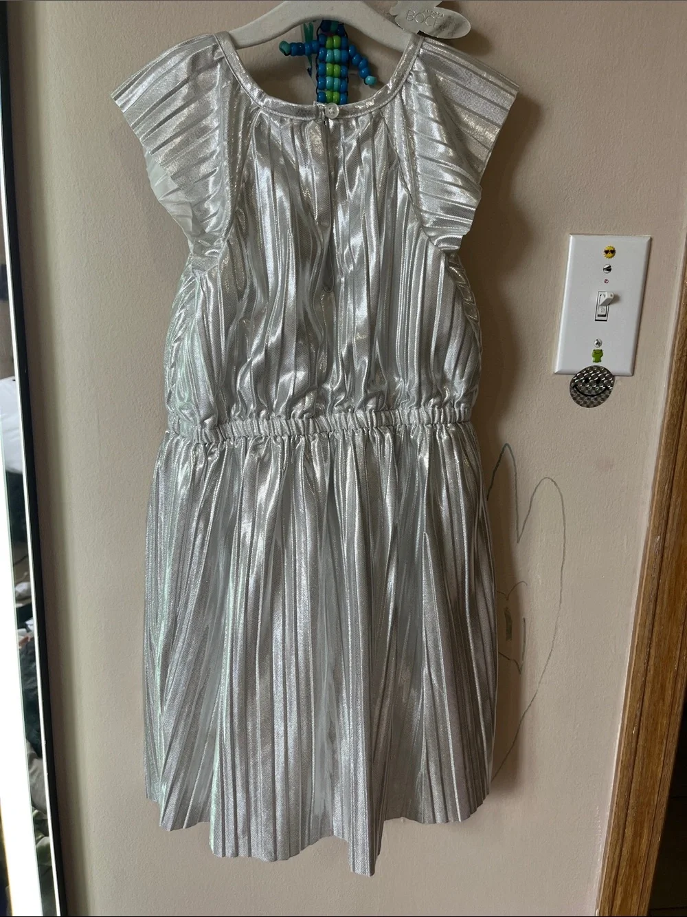 OshKosh Bgosh shimmery pleated
