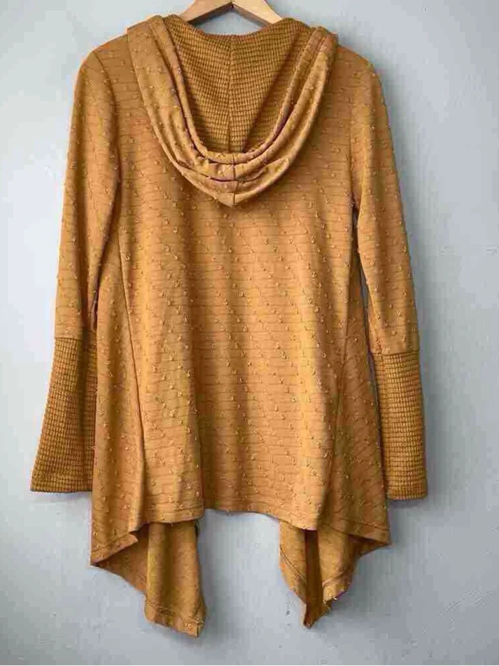 N/A hooded open