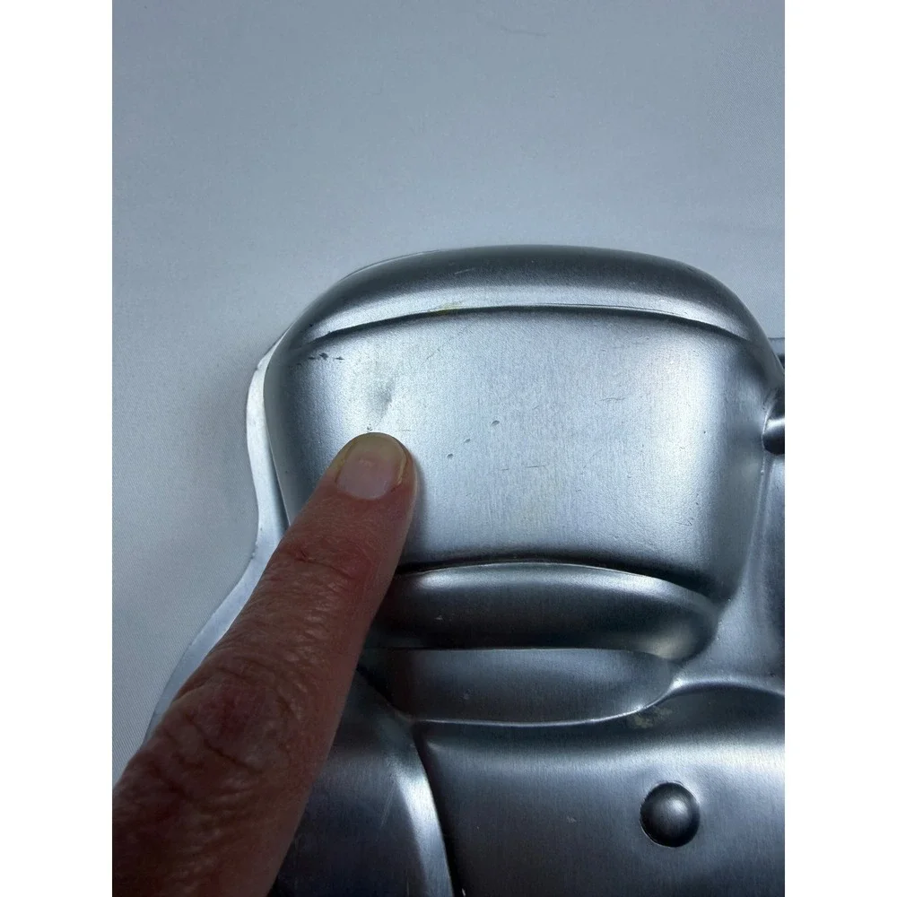 Wilton vintage aluminum
