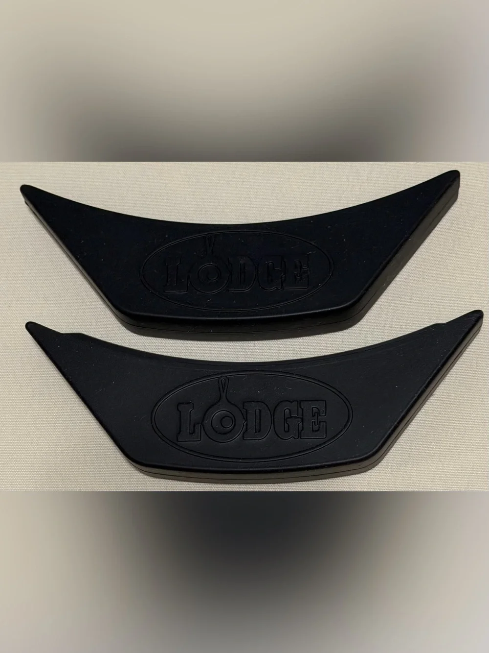 Lodge includes set