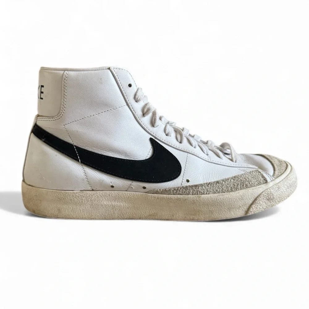 Nike Blazer Mid ’77 Vintage High Top Leather Sneakers Streetwear White 10.5