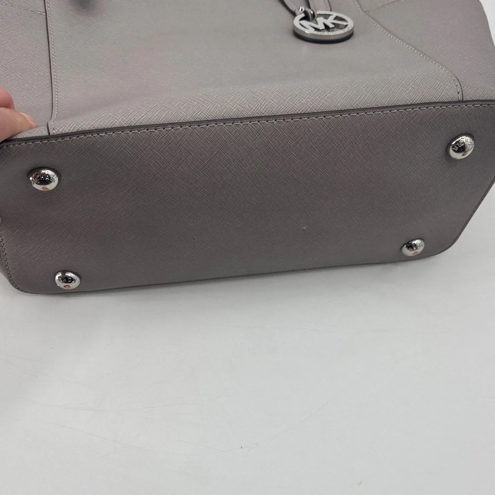 Michael Kors uec leather