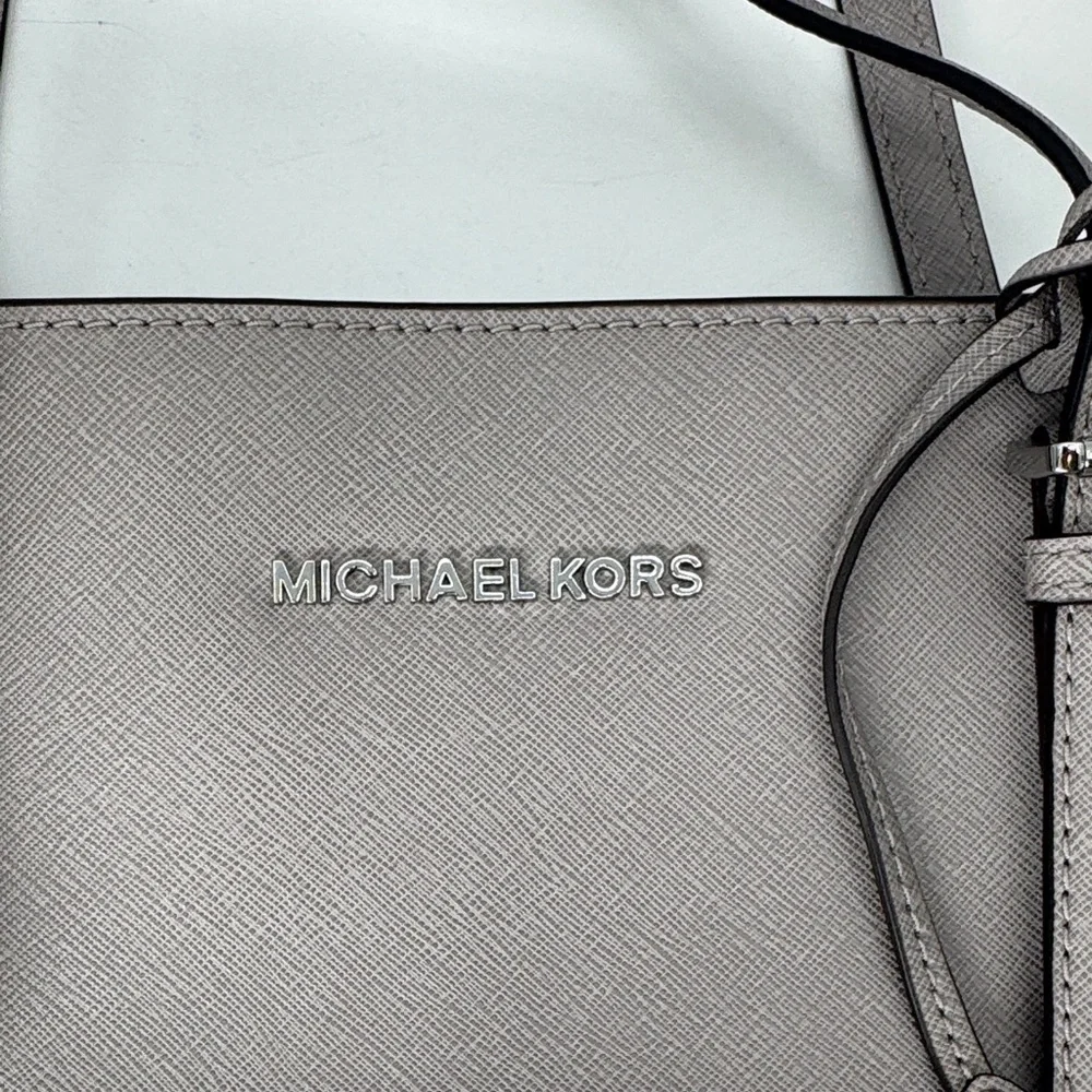 Michael Kors uec leather