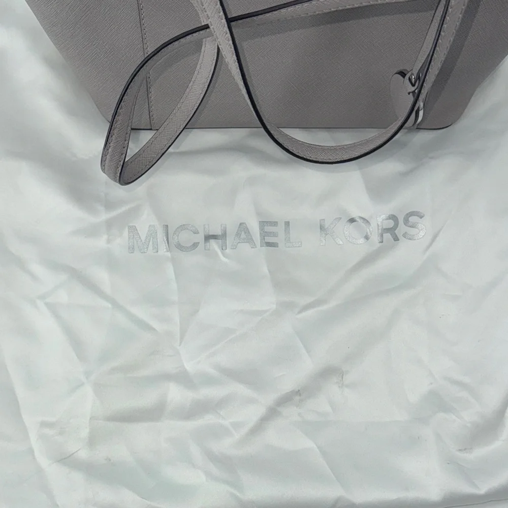Michael Kors uec leather