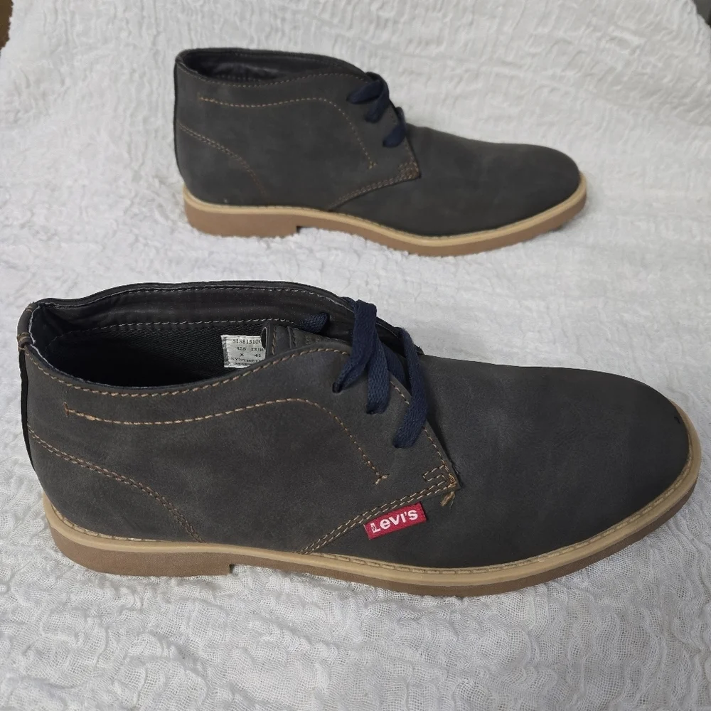 Levis elevate your