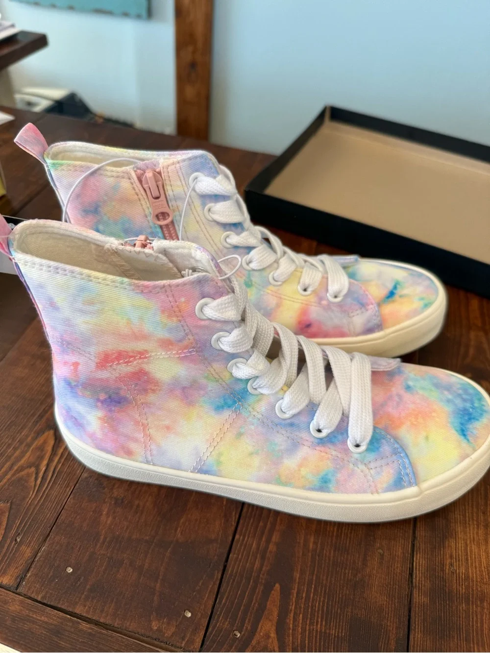 art class Kids High-Top Sneakers in Pastel Tie-Dye (Pink, Blue, Yellow)
