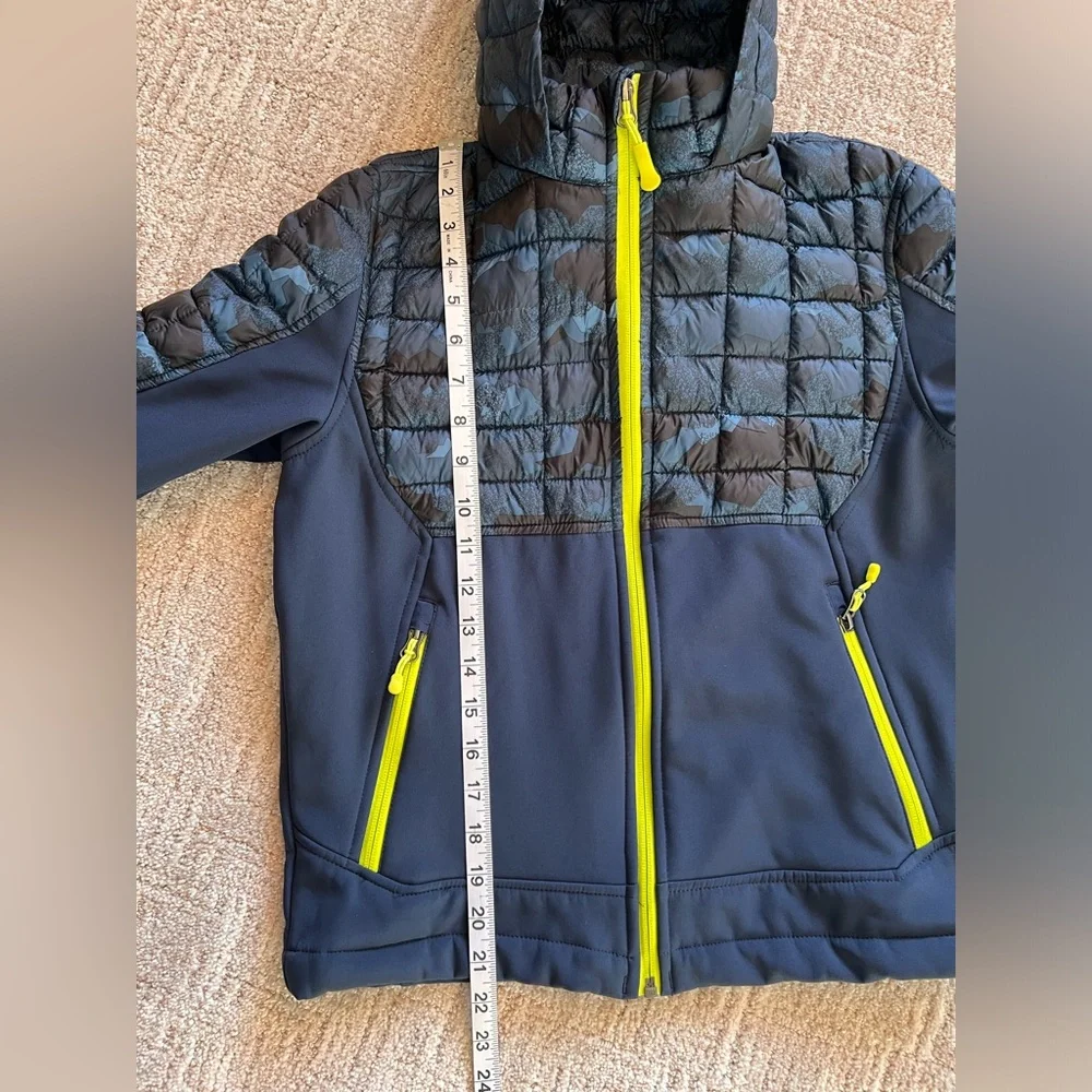 Snozu Boy's Fleece Lined Softshell Jacket Blue Camo Upper‎ Print Size M (10-12)
