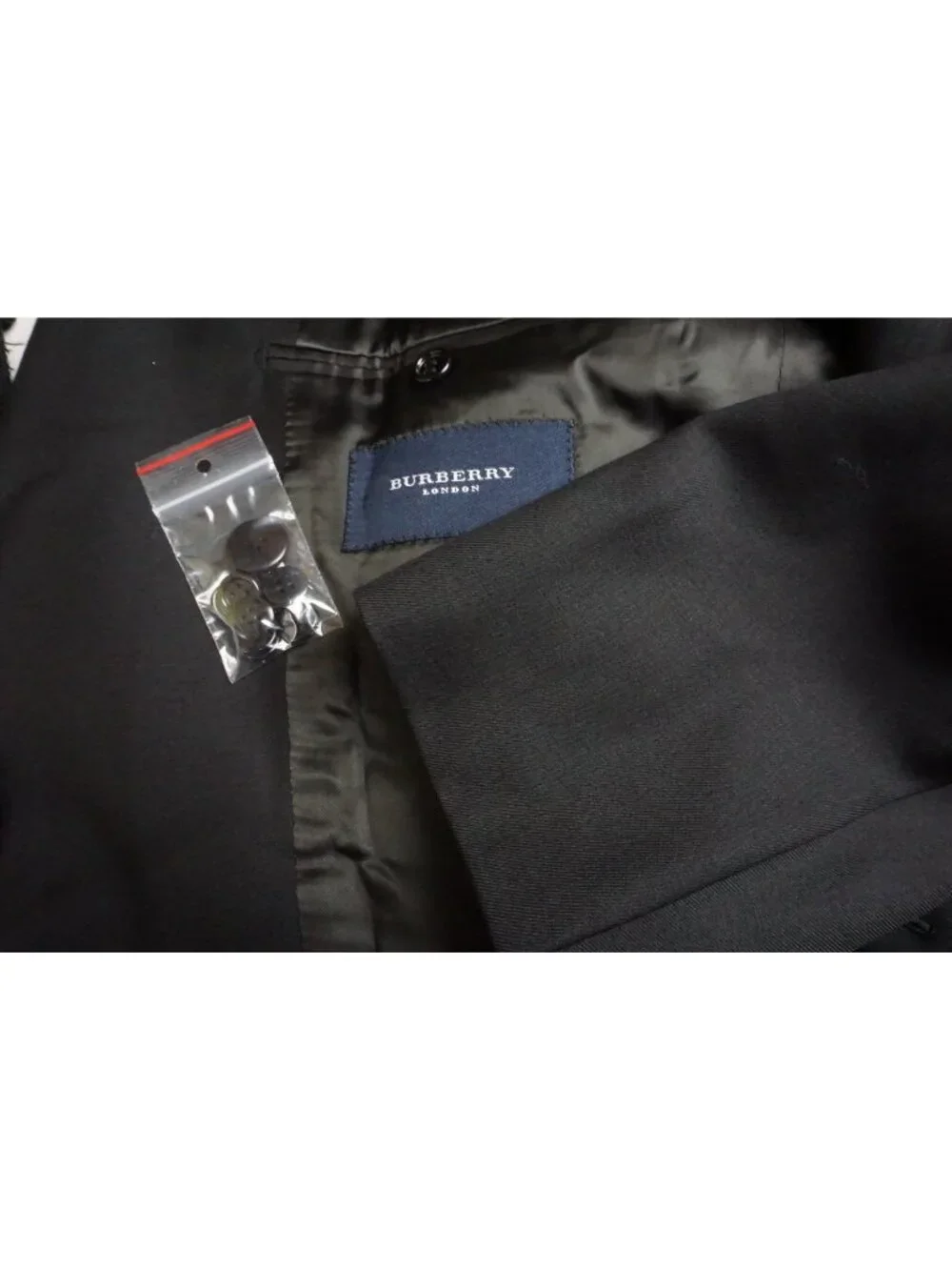 Burberry London Solid Black Wool 2 Pc Suit Jacket Pants Sz 42R BRAND NEW
