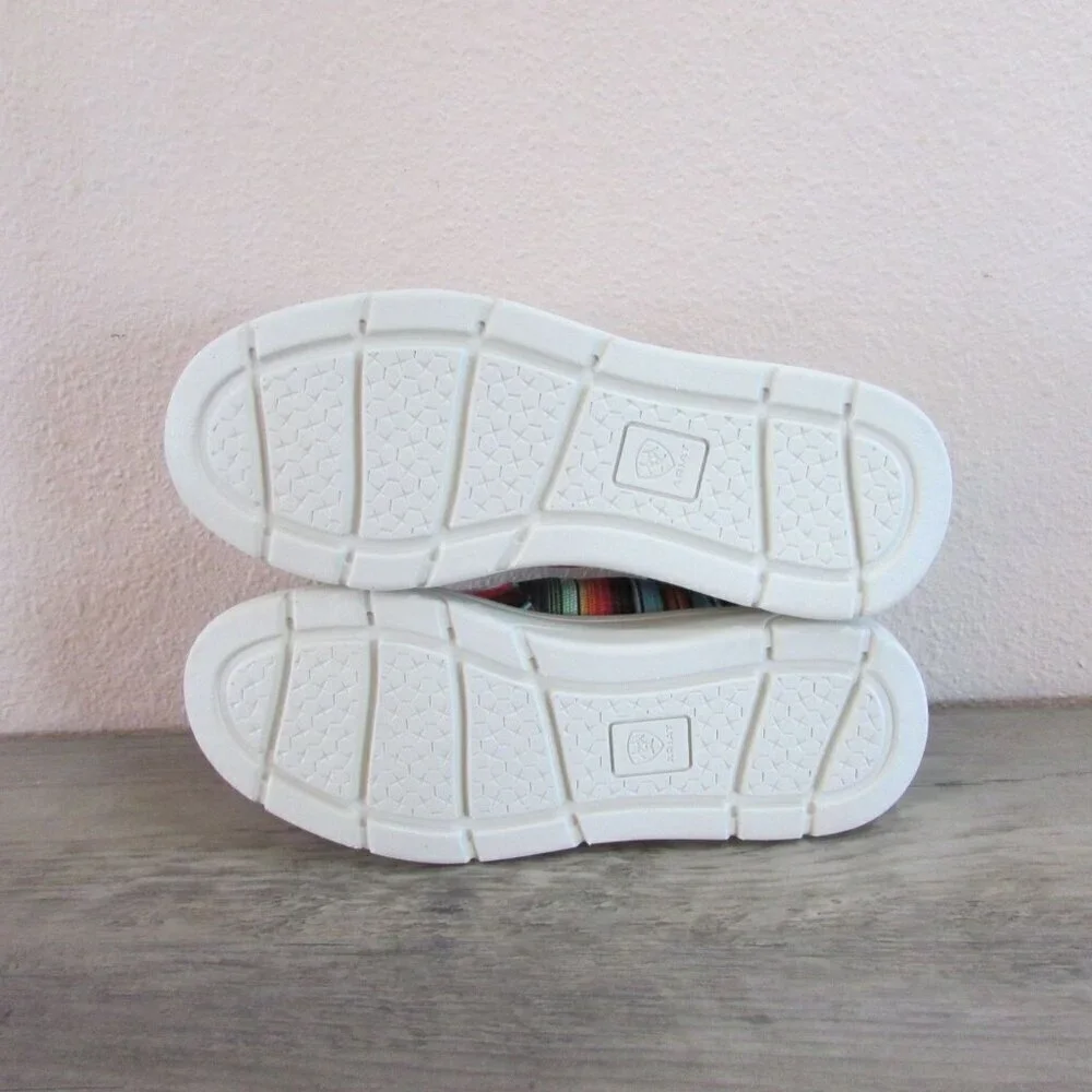 Ariat hilo serape