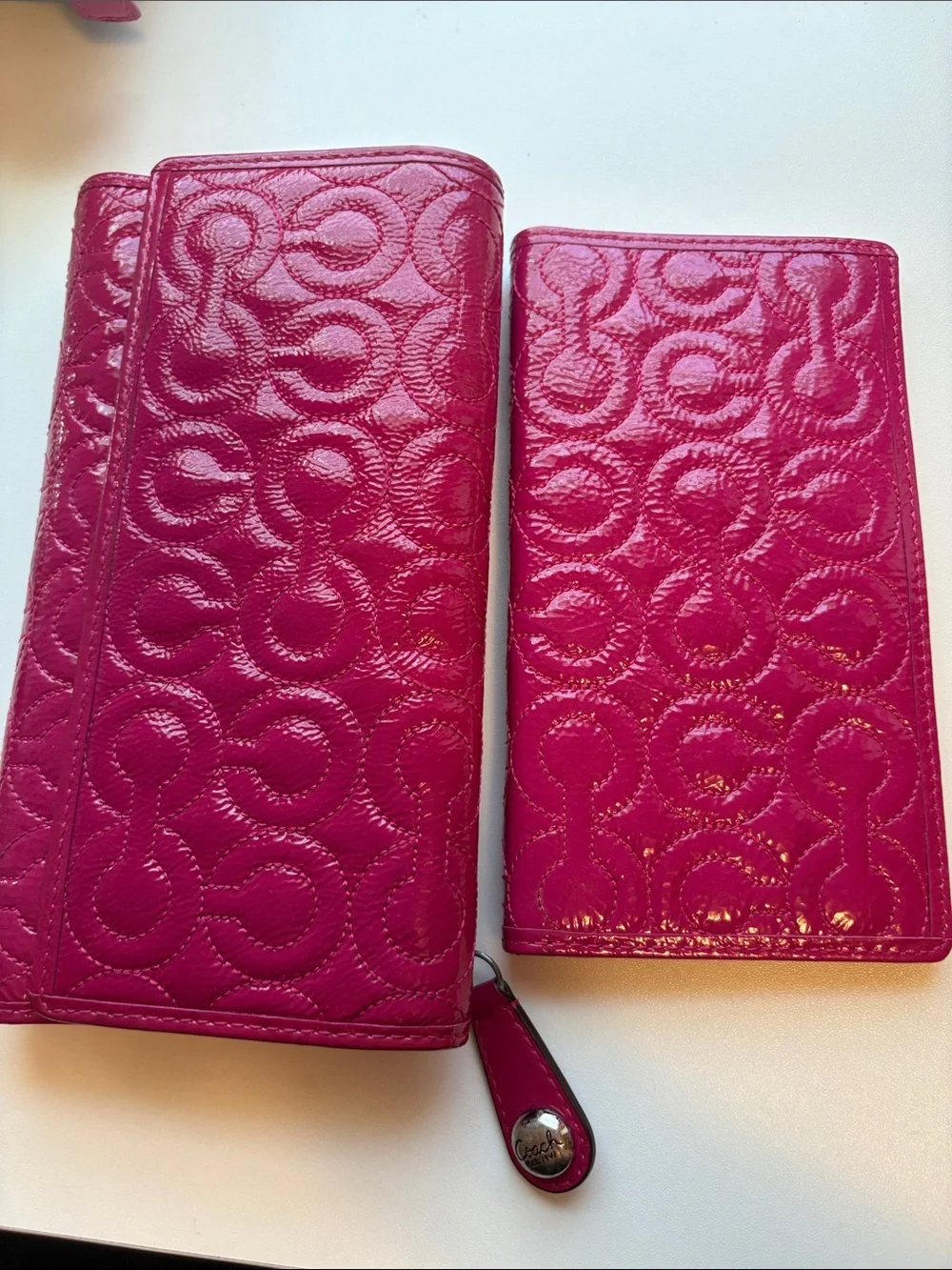 Coach compact pink