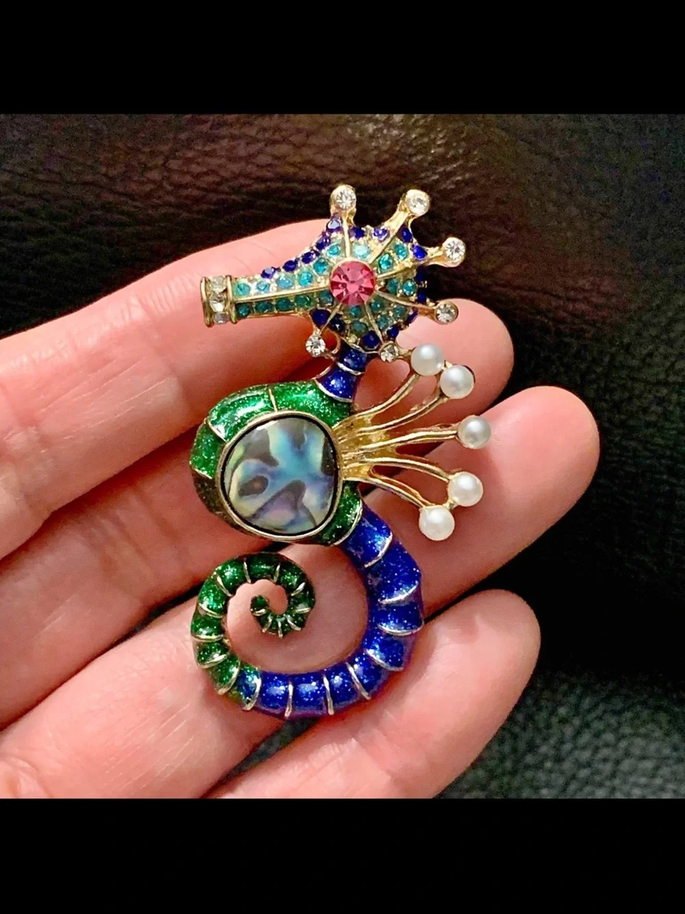 N/A elegant seahorse