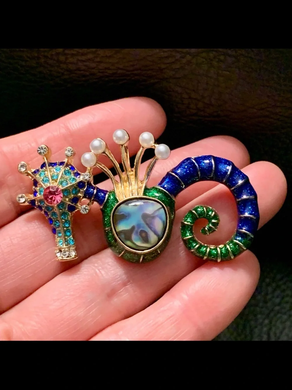 N/A elegant seahorse