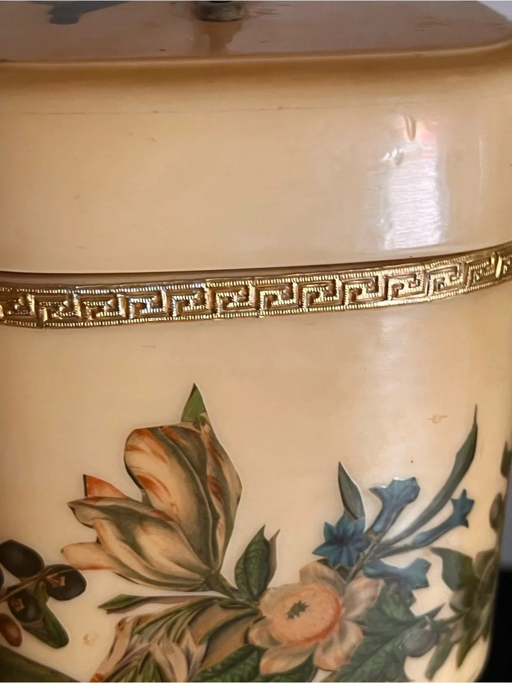 Vintage gold box