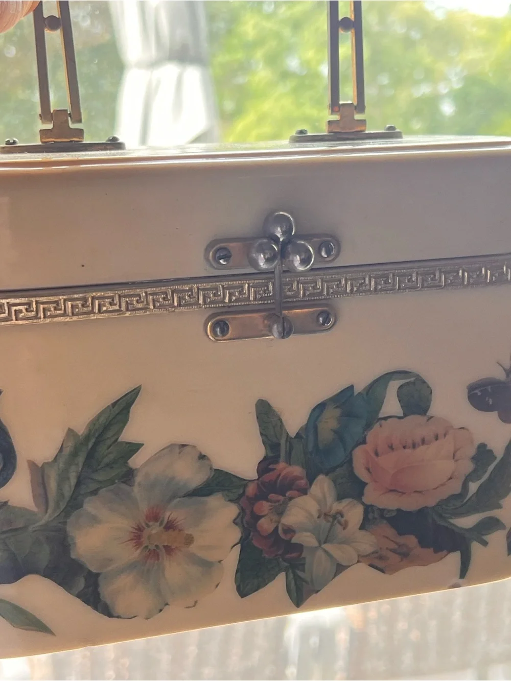Vintage handle be