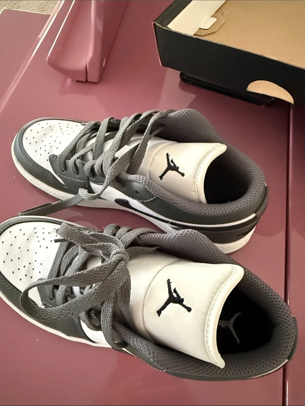 Jordan youth low