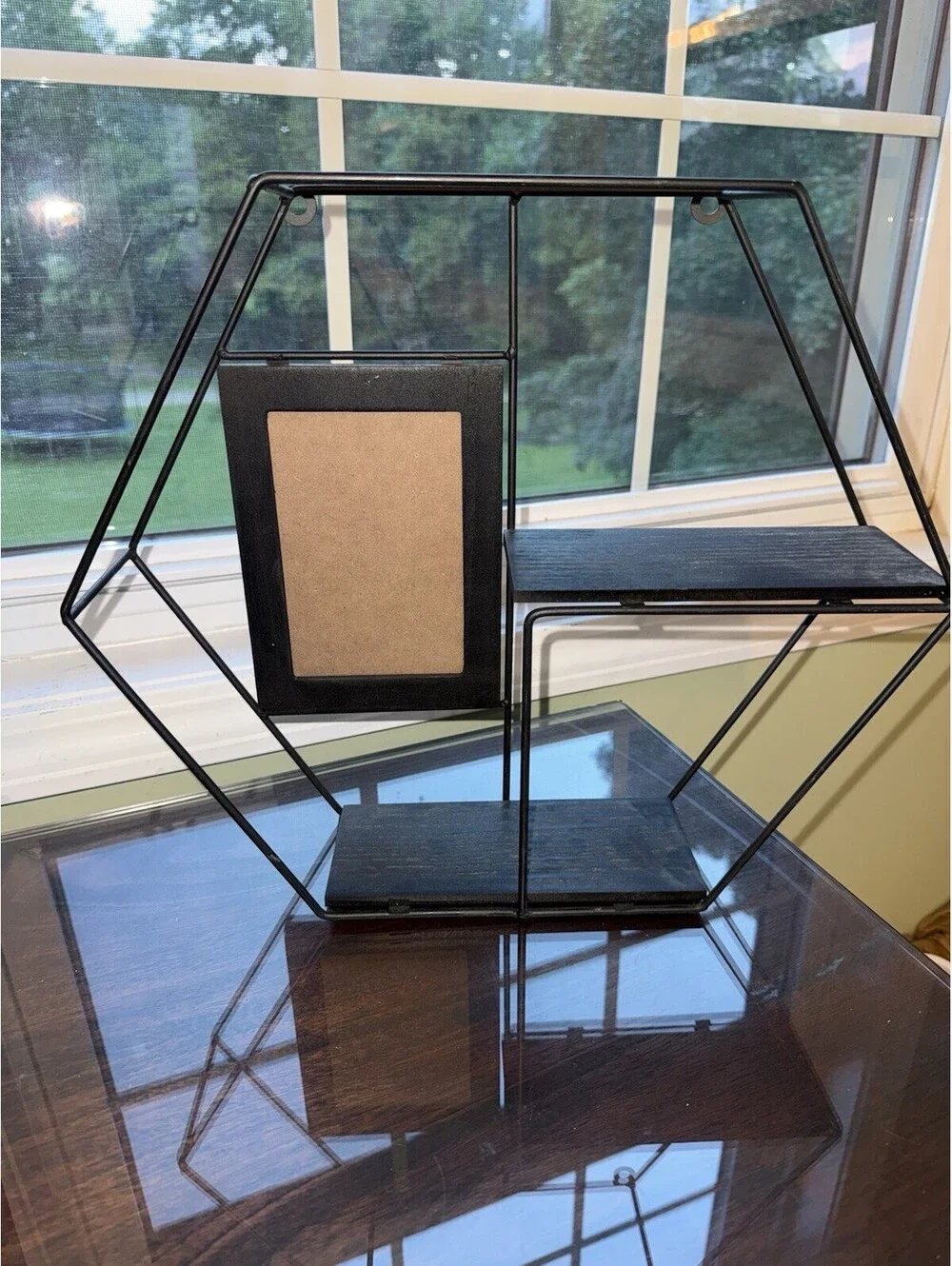 HEXAGON METAL FRAME PICTURE FRAME SHELF, 15