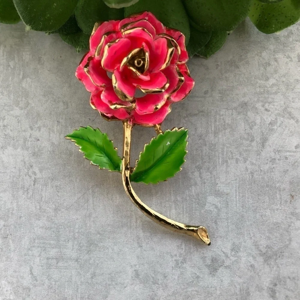 Vintage Enamel Trembler Brooch