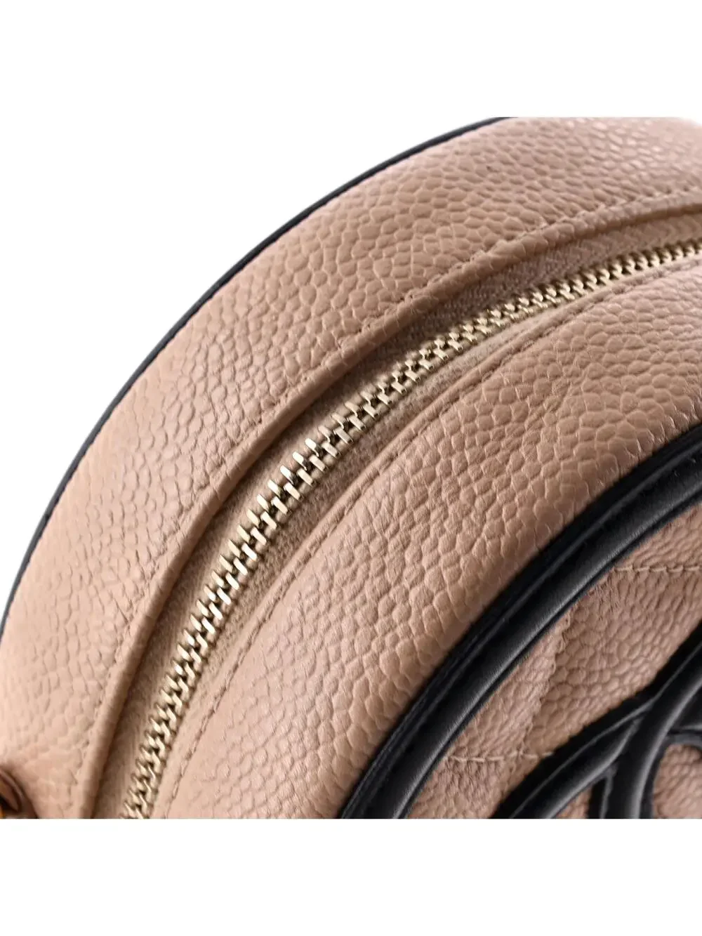 CHANEL elevate your