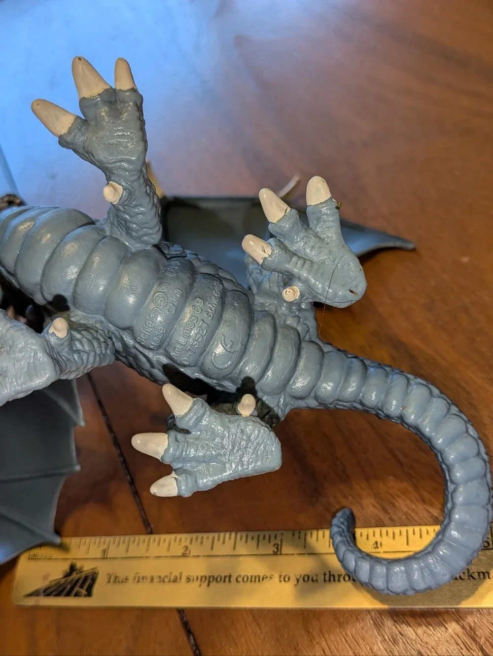 schleich dragon figure