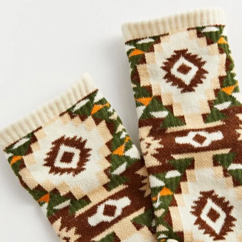 Urban Outfitters 95% cotton