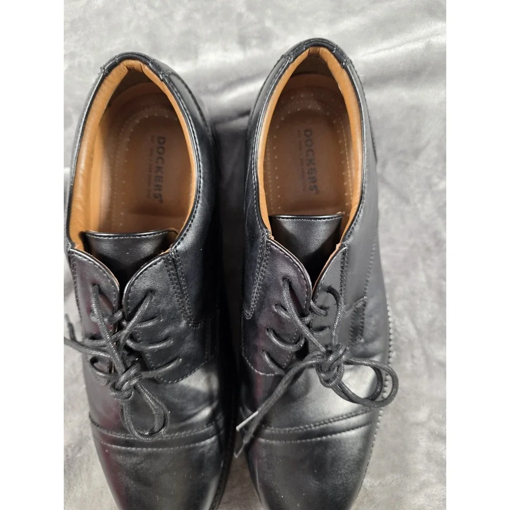 Dockers features cushioned