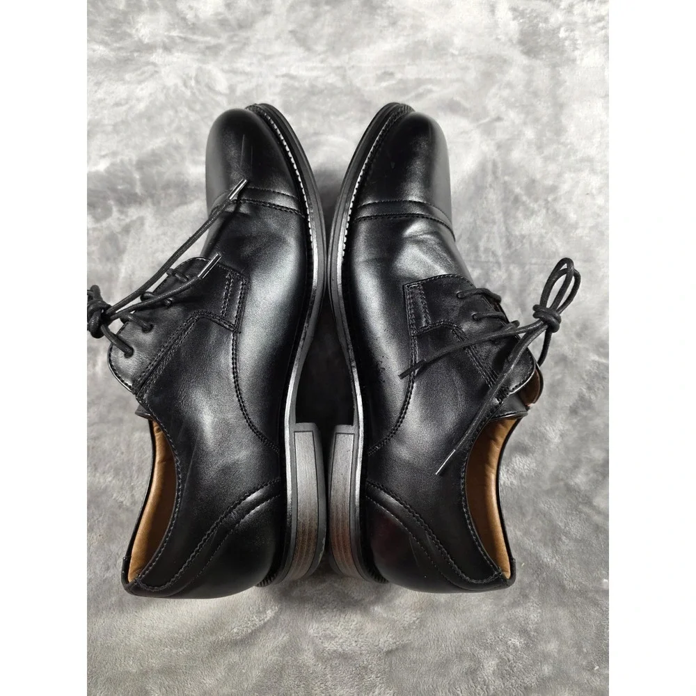 Dockers features cushioned