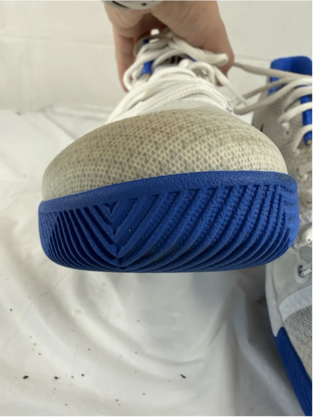 RARE Sz 11 Nike Kyrie 3 Duke Hyper Cobalt Blue Men's Shoes 852395-102 2016