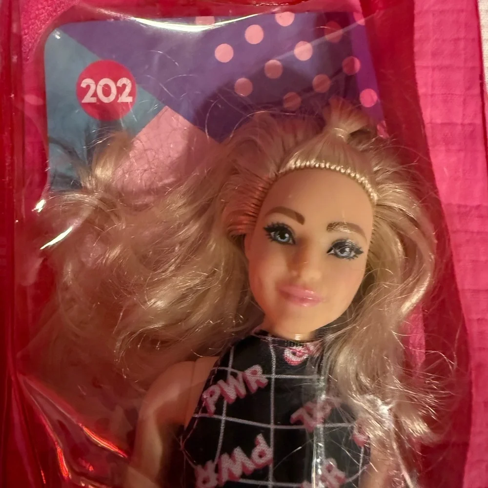 Barbie fashionistas 202