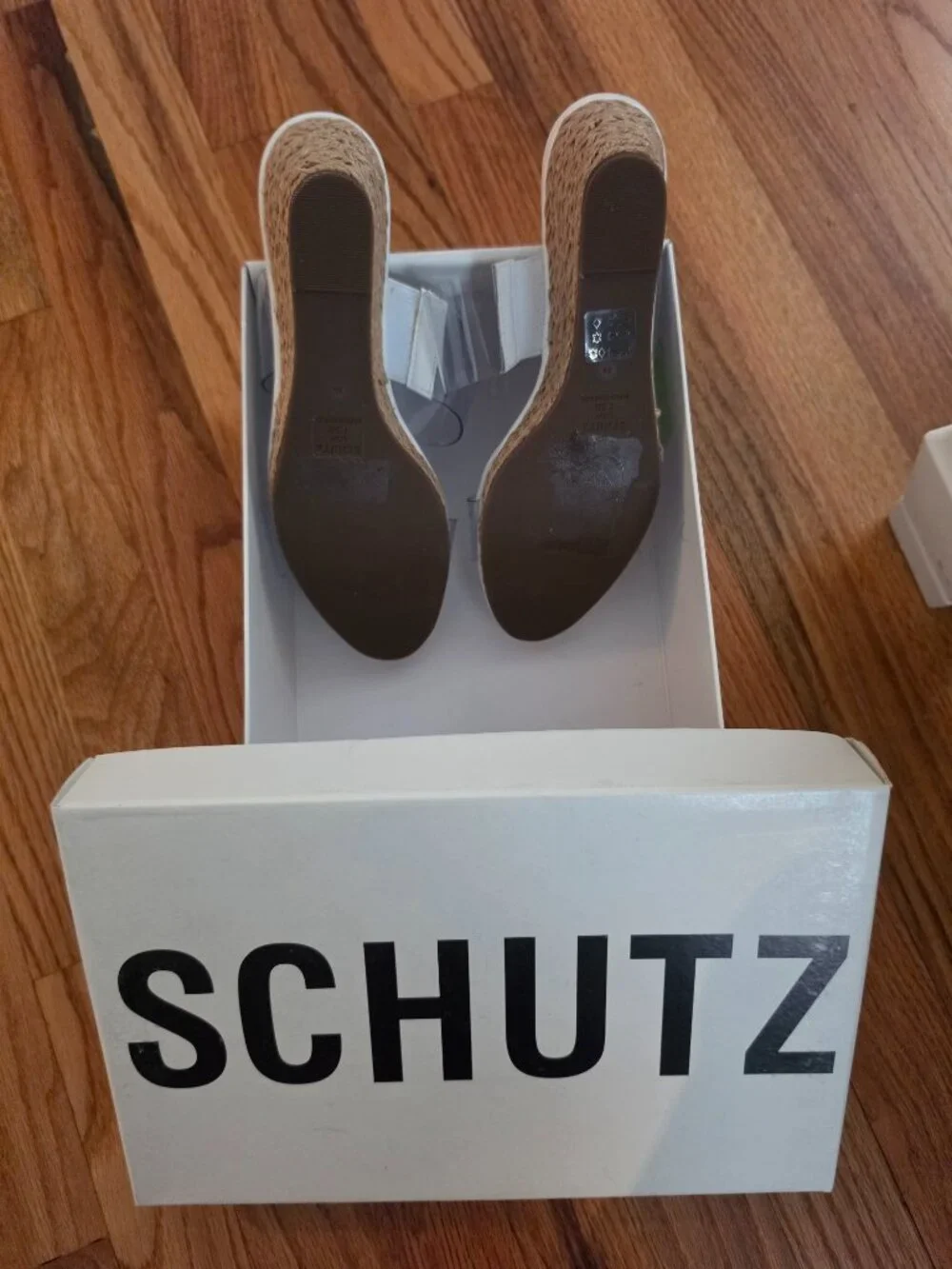 SCHUTZ clear never