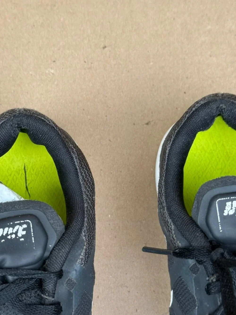 N/A nike damage shoes