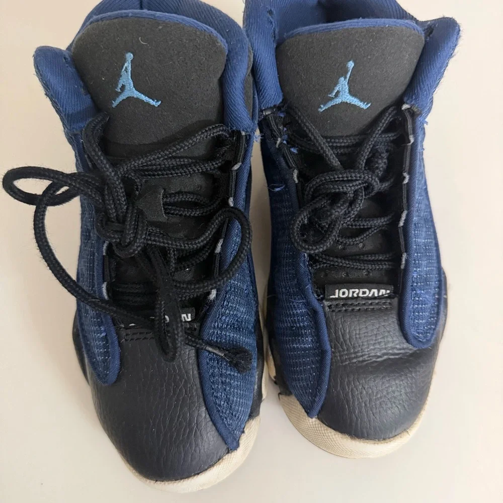 Jordan comfortable sneakers