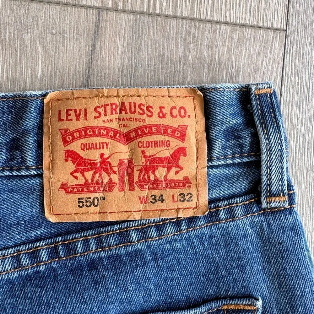 Levis levi 550