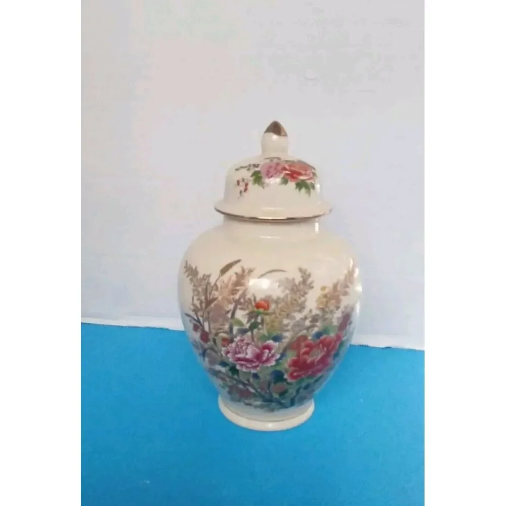 N/A porcelain artistry