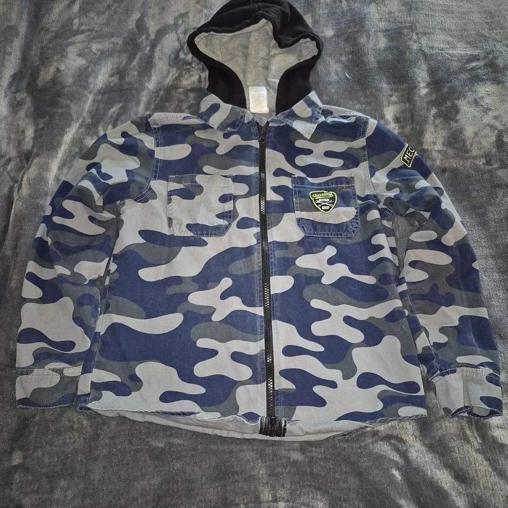 Cool Wonder Nation Boys' Camo Hoodie – Size 10-12 for Future Mechanics!
