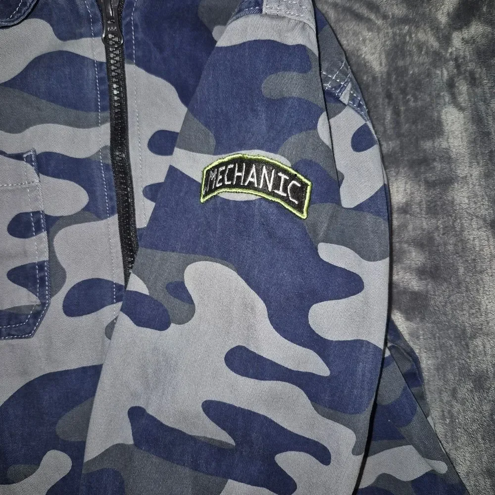 Cool Wonder Nation Boys' Camo Hoodie – Size 10-12 for Future Mechanics!