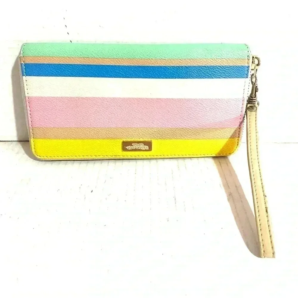 Kate spade saffiano leather wallet / wristlet