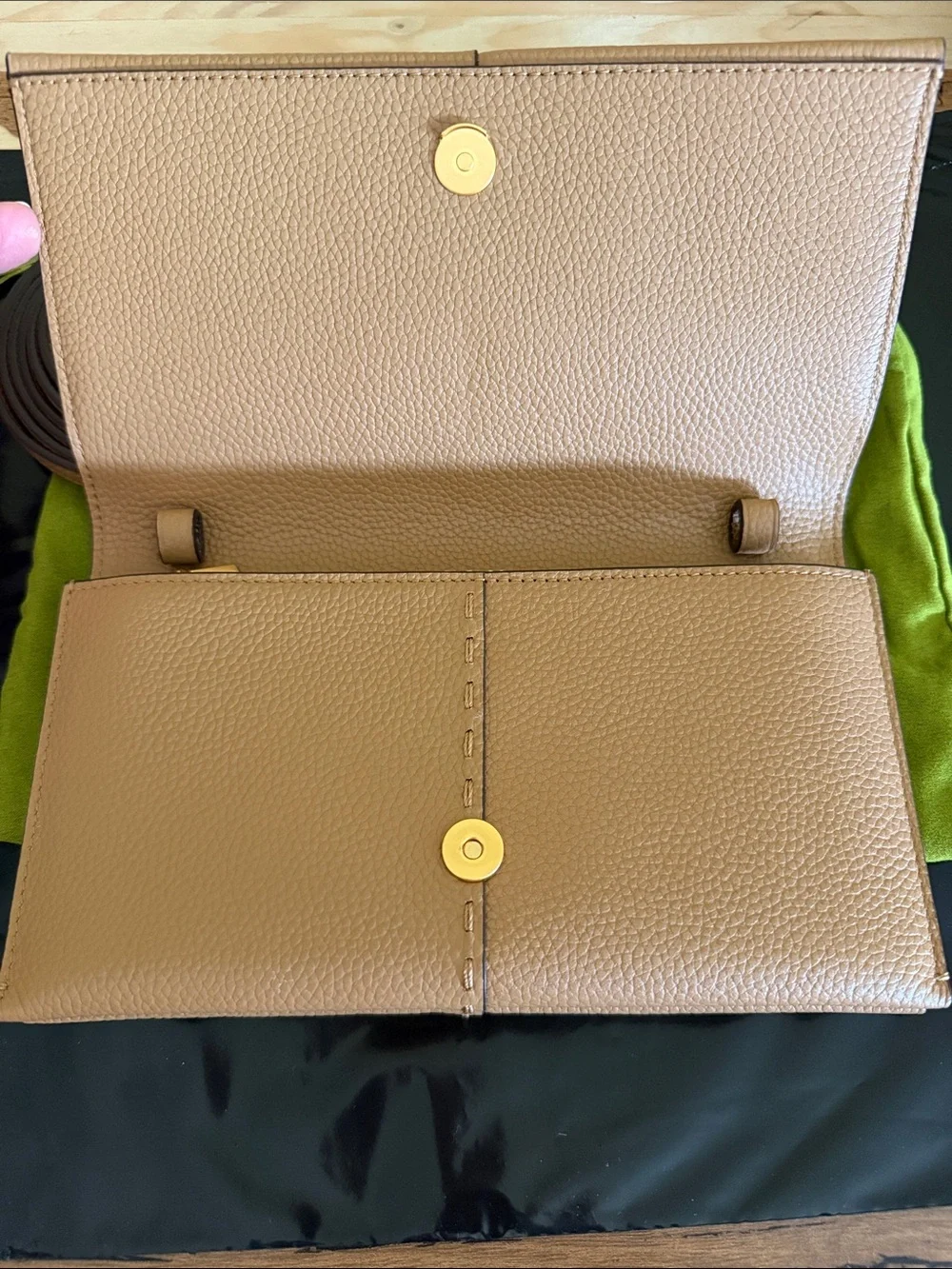Tory Burch bring fair