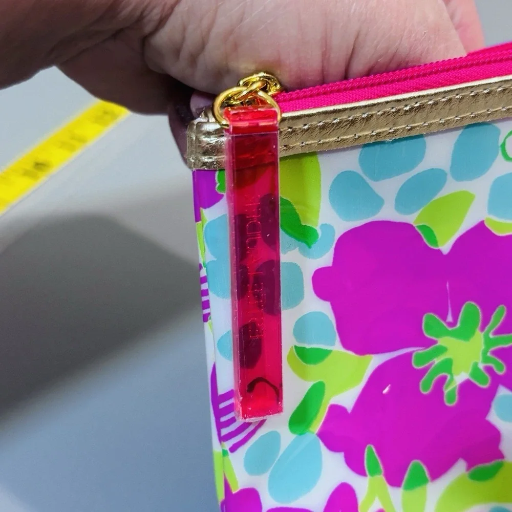 Lilly Pulitzer beautiful sturdy