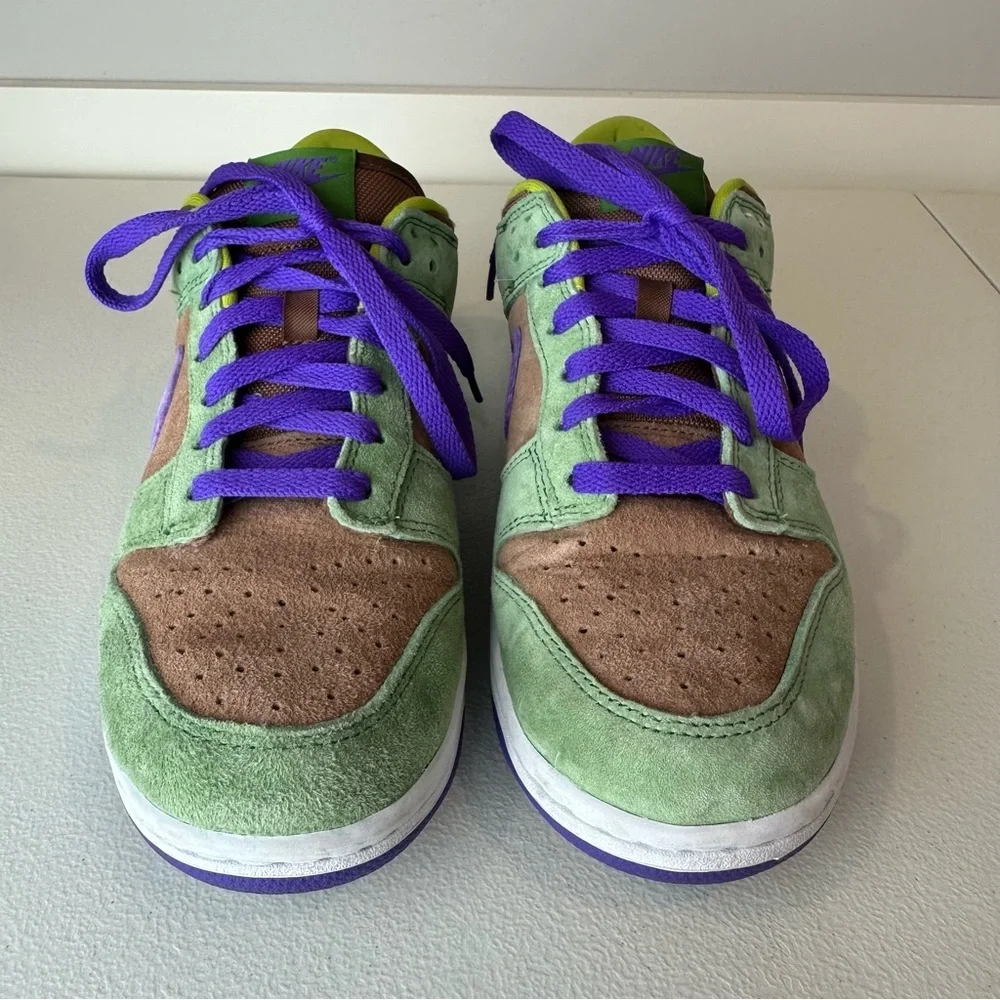 Nike men’s green