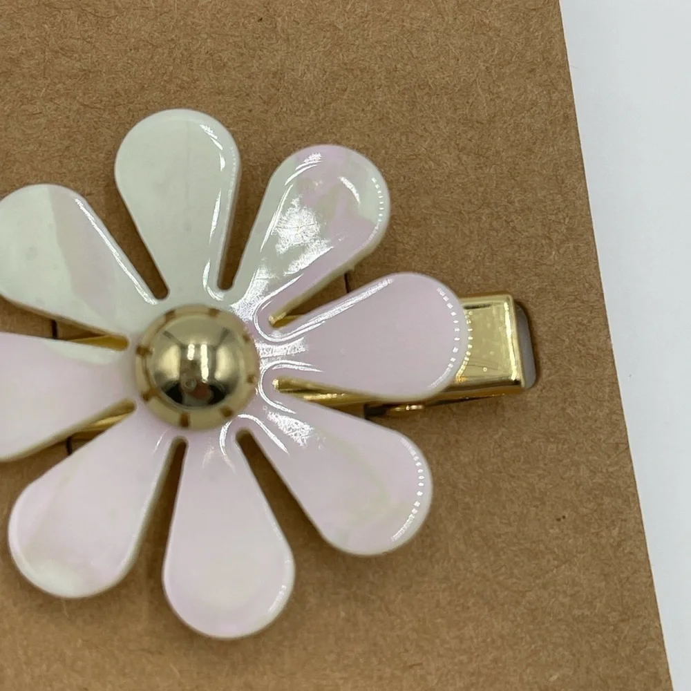 EACH flower barrette